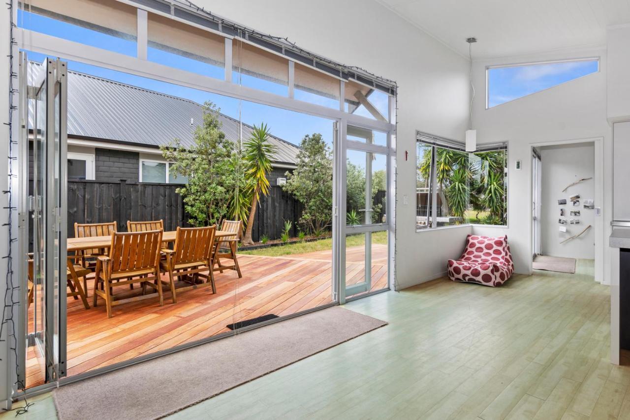 Restful Ruakaka - Ruakaka Holiday Home Экстерьер фото